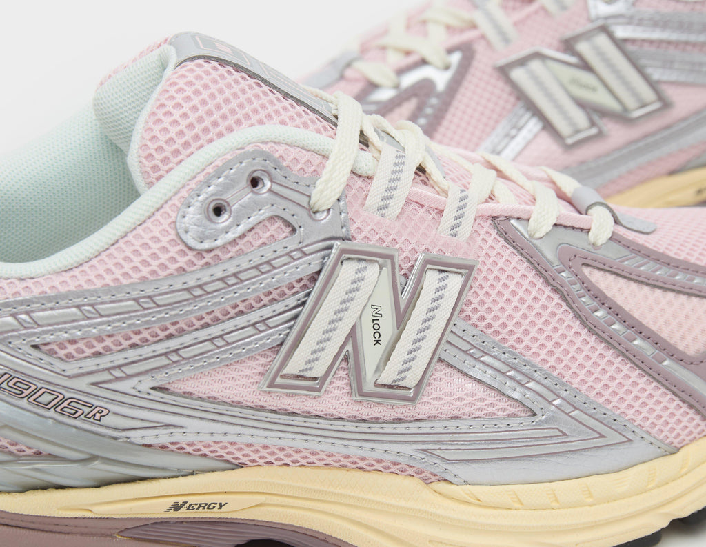 New Balance 1906R