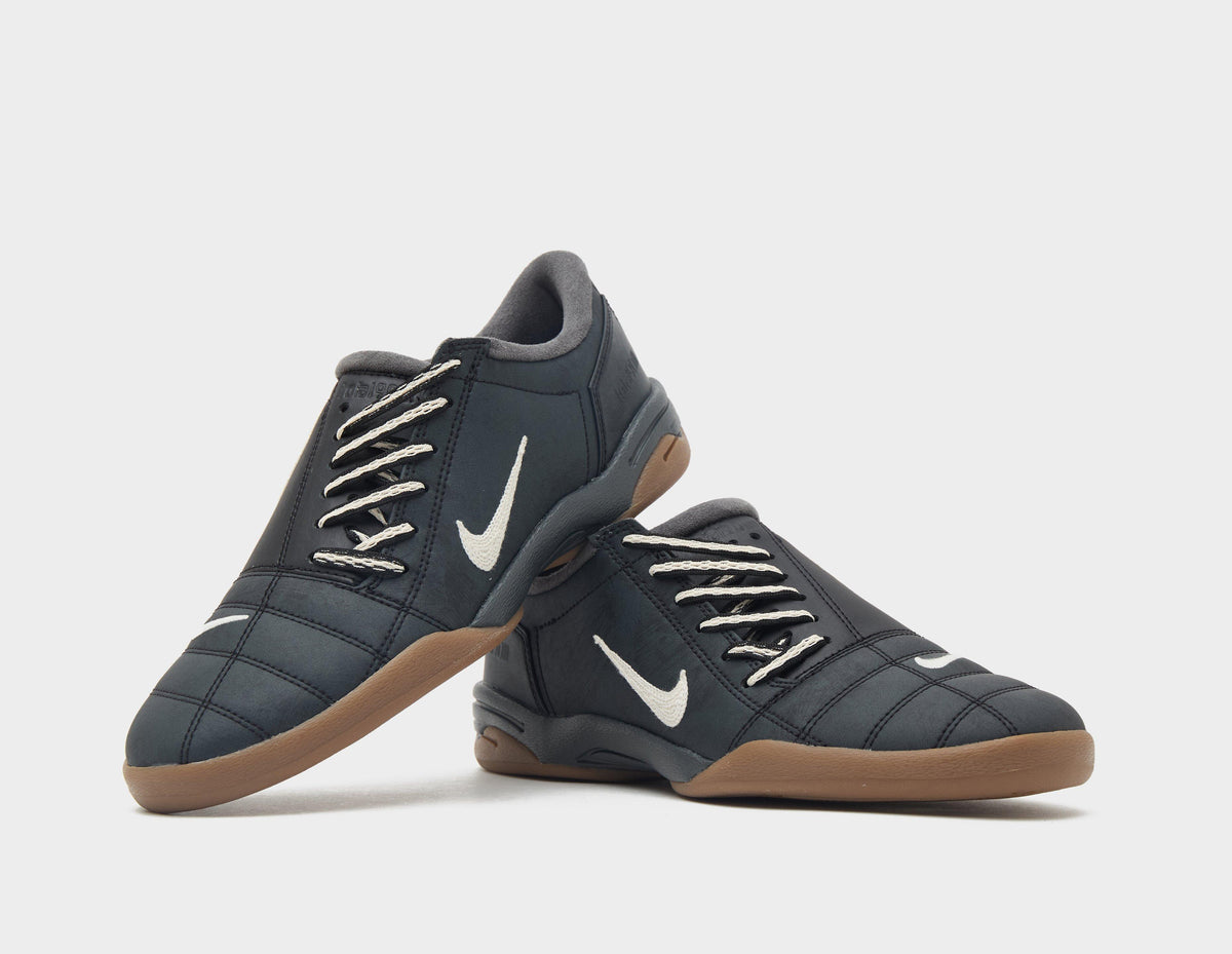 Nike Total 90 Women's