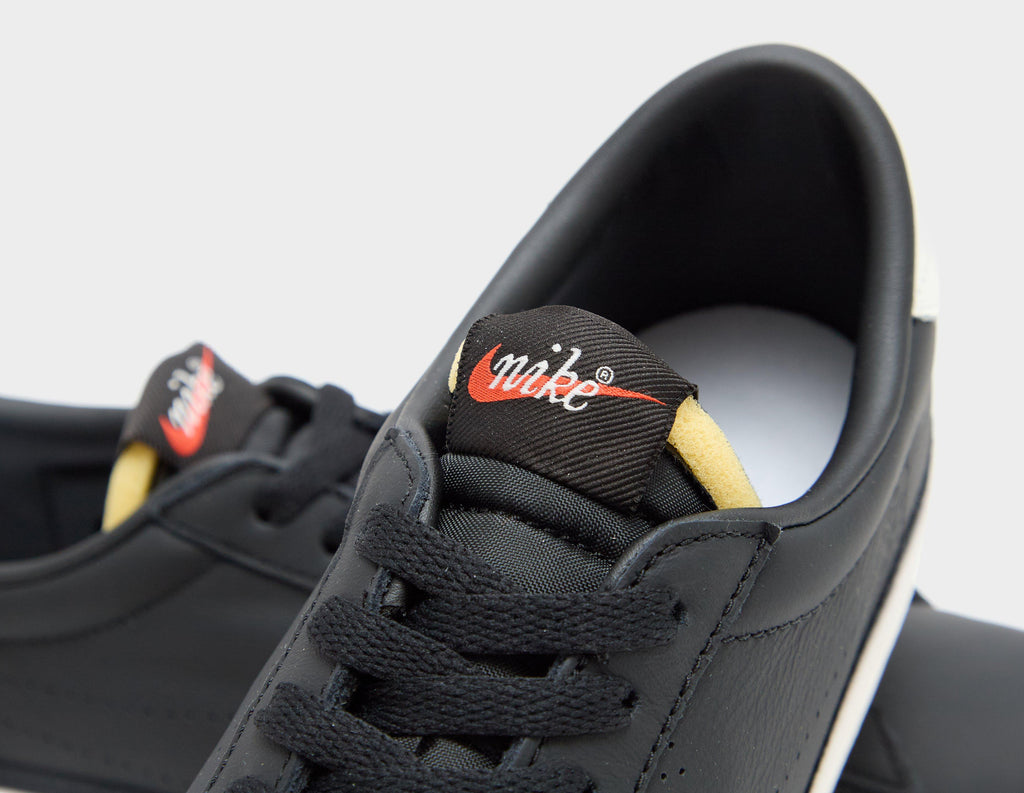 Nike Tennis Classic
