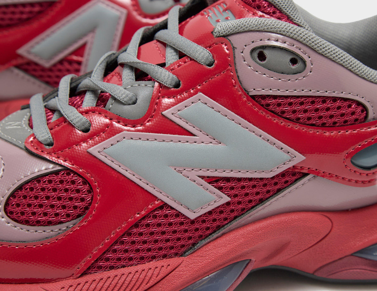 New Balance 983